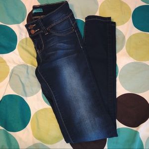Dark Blue Wash Skinny Jeans 👖 size 00/23/24